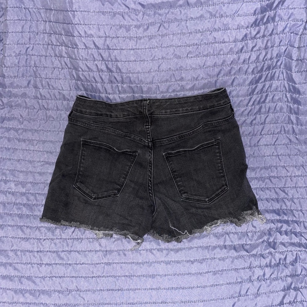 Universal Thread Shorts - Picture 7 of 8